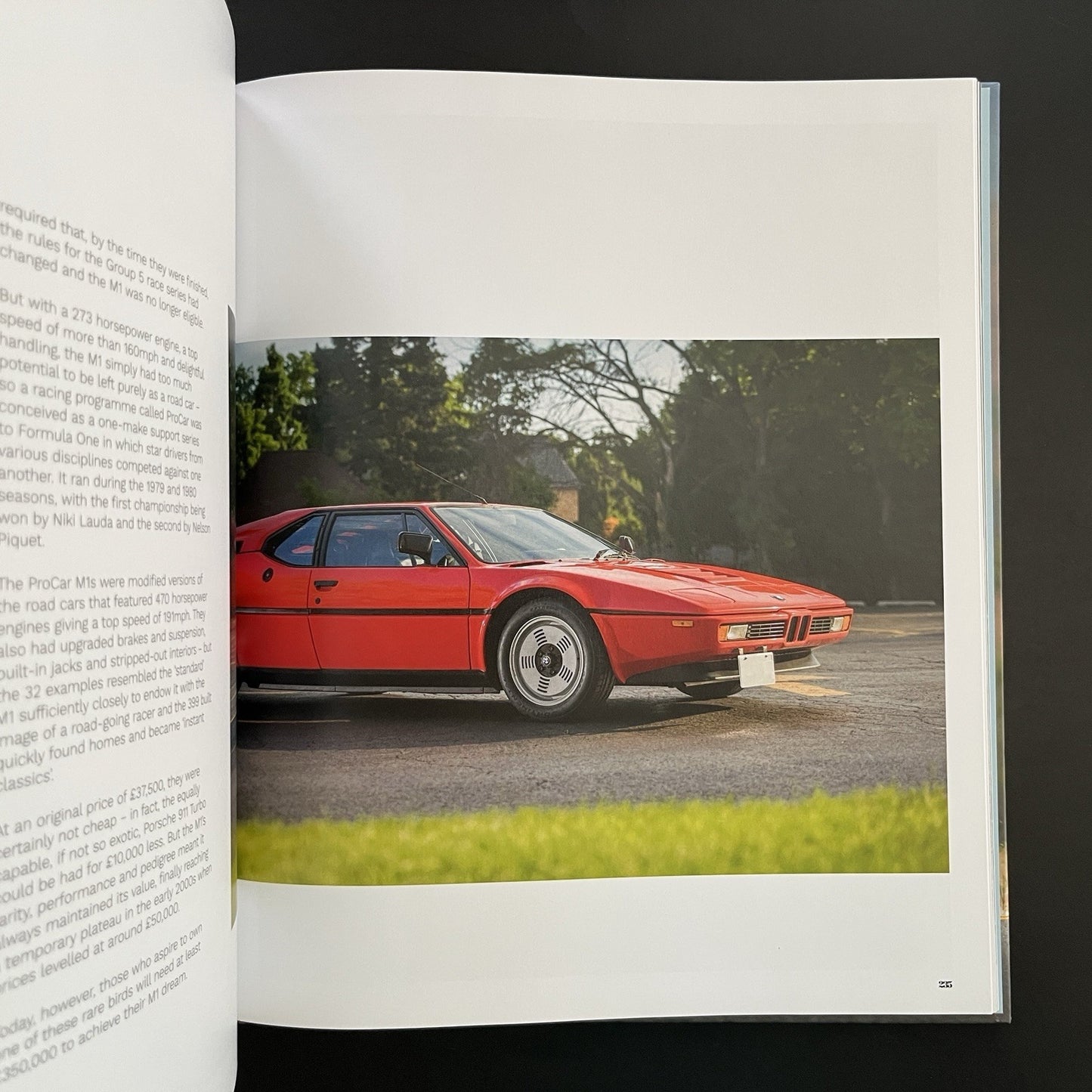 Classic Cars: A Century of Masterpieces by Simon de Burton